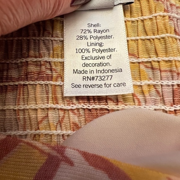 NINE West twist front blouse yellow multi color size 0X - Picture 8 of 10